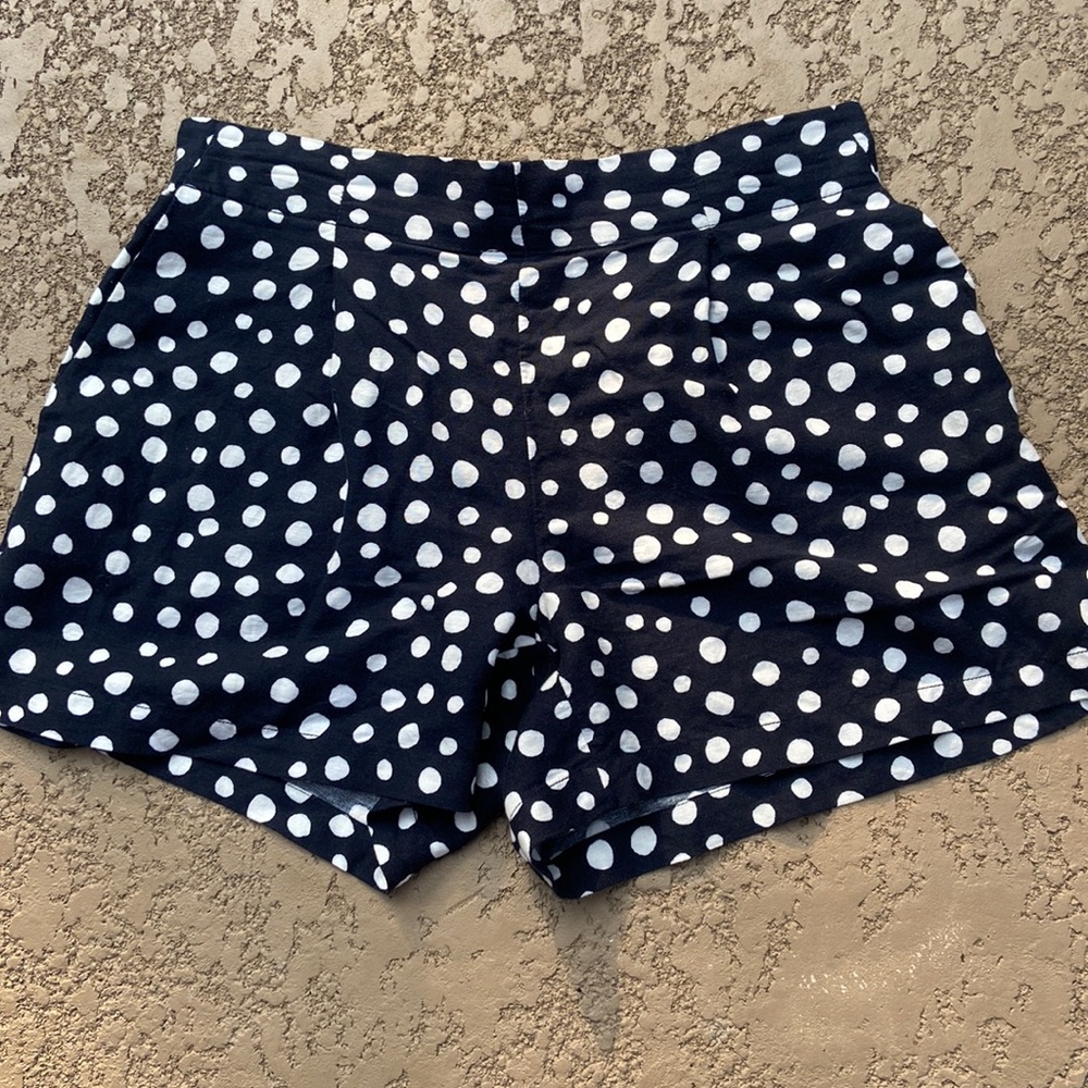 Loft deep pocket dress shorts.  Size S